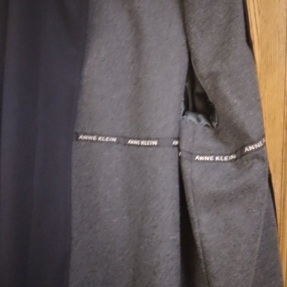 Anne Klein lined  wool trench coat - Picture 2 of 8